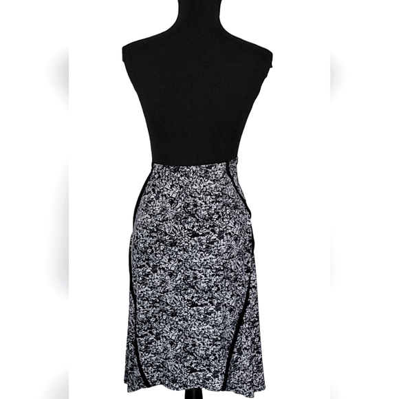 Max Studio Abstract Asymmetrical Aline Midi Skirt - Picture 4 of 7